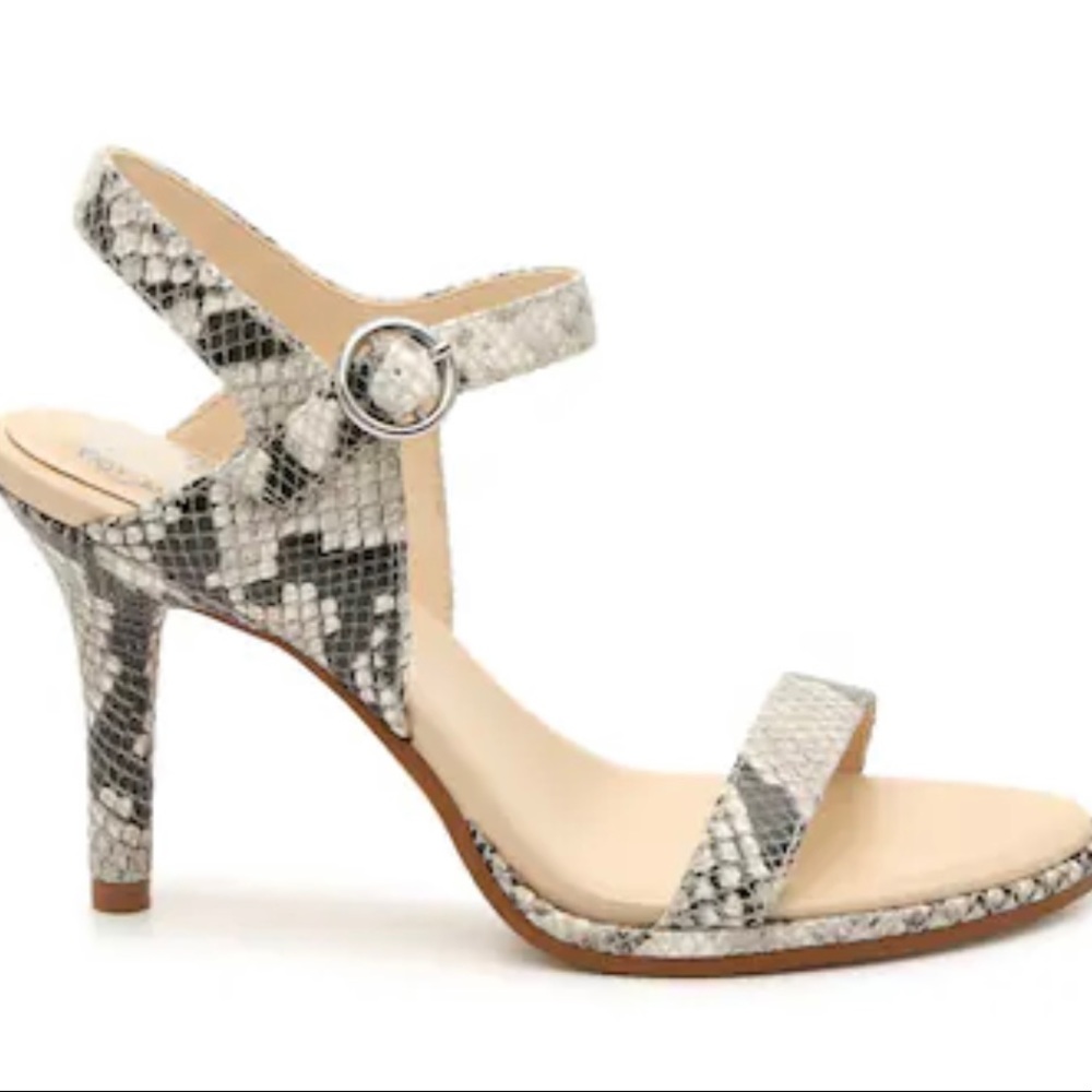 Vince Camuto snakeskin open toe sandals Heels 8.5